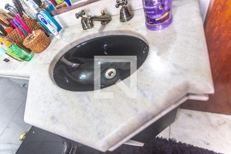 Casa à venda com 503m², 4 quartos e 4 vagas Casa à venda com 503m², 4 quartos e 4 vagasPia