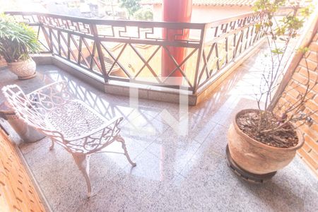 Casa à venda com 503m², 4 quartos e 4 vagas Casa à venda com 503m², 4 quartos e 4 vagasVaranda hall