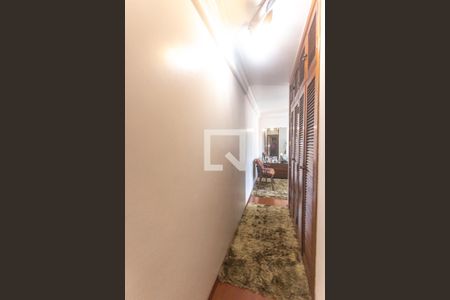 Casa à venda com 503m², 4 quartos e 4 vagas Casa à venda com 503m², 4 quartos e 4 vagasCloset suíte 3