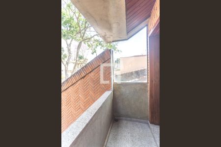 Casa à venda com 503m², 4 quartos e 4 vagas Casa à venda com 503m², 4 quartos e 4 vagasVaranda