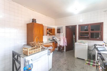 Casa à venda com 503m², 4 quartos e 4 vagas Casa à venda com 503m², 4 quartos e 4 vagasÁrea de serviço