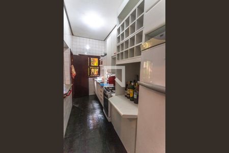 Casa à venda com 503m², 4 quartos e 4 vagas Casa à venda com 503m², 4 quartos e 4 vagasCozinha salão