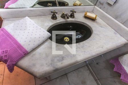 Casa à venda com 503m², 4 quartos e 4 vagas Casa à venda com 503m², 4 quartos e 4 vagasPia