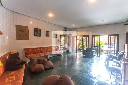 Casa à venda com 503m², 4 quartos e 4 vagas Casa à venda com 503m², 4 quartos e 4 vagasSalão