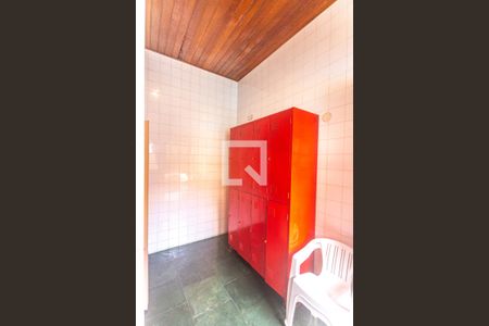 Casa à venda com 503m², 4 quartos e 4 vagas Casa à venda com 503m², 4 quartos e 4 vagasVestiário