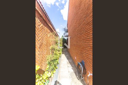 Casa à venda com 503m², 4 quartos e 4 vagas Casa à venda com 503m², 4 quartos e 4 vagasVaranda