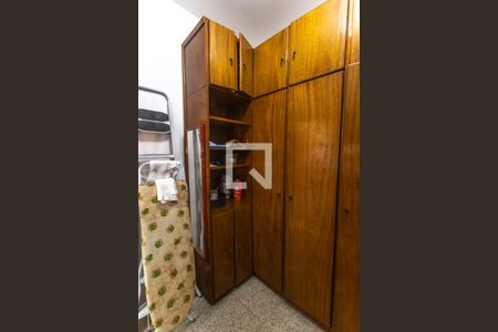 Casa à venda com 503m², 4 quartos e 4 vagas Casa à venda com 503m², 4 quartos e 4 vagasQuarto de serviço