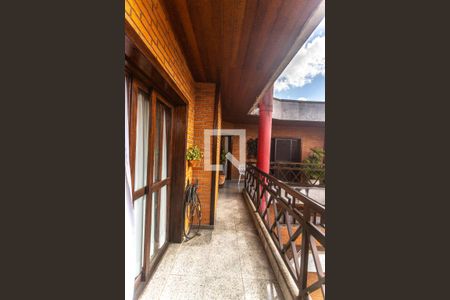 Casa à venda com 503m², 4 quartos e 4 vagas Casa à venda com 503m², 4 quartos e 4 vagasVaranda suíte 4