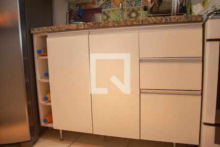 Cozinha - Armários de apartamento para alugar com 2 quartos, 62m² em Centro, Nilópolis