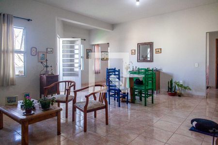 Sala de casa para alugar com 3 quartos, 235m² em Jardim da Fonte, Jundiaí