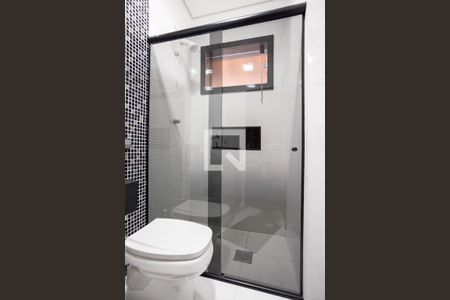 Casa à venda com 250m², 4 quartos e 4 vagasBanheiro da suíte 2