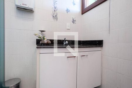 Casa à venda com 250m², 4 quartos e 4 vagasBanheiro e sauna