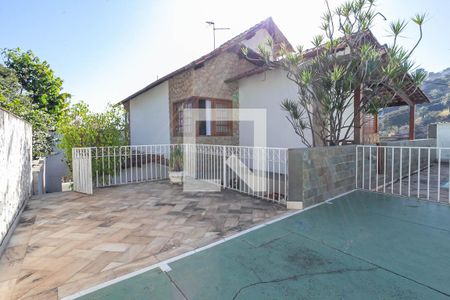 Casa à venda com 250m², 4 quartos e 4 vagasQuintal