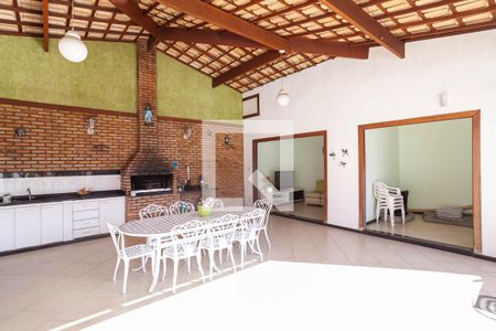 Casa à venda com 250m², 4 quartos e 4 vagasÁrea Gourmet