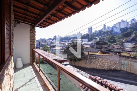 Casa à venda com 250m², 4 quartos e 4 vagasVaranda da suíte 3