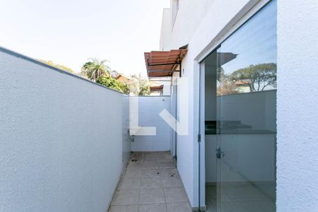 Apartamento à venda com 60m², 2 quartos e 1 vaga Apartamento à venda com 60m², 2 quartos e 1 vagaÁrea de Serviço e Privativa
