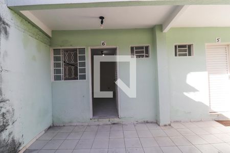 Entrada de kitnet/studio para alugar com 1 quarto, 39m² em Setor Leste Universitário, Goiânia
