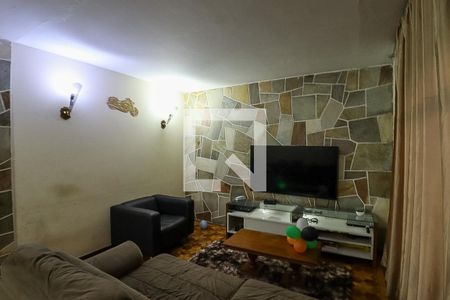 Casa 1 - Sala de casa à venda com 4 quartos, 171m² em Vila Maranduba, Guarulhos