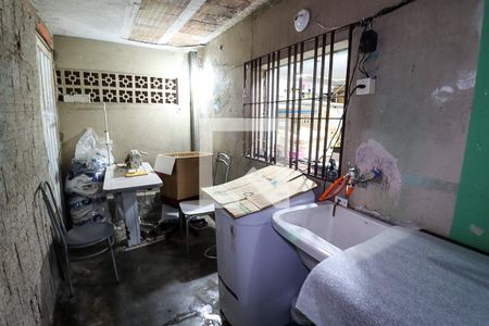 Casa à venda com 171m², 4 quartos e 4 vagasCasa 1 - Área de serviço