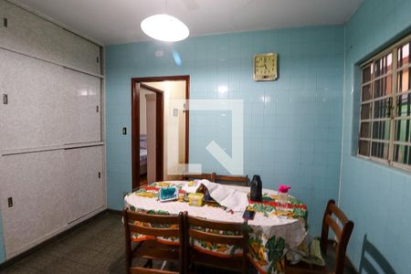 Casa à venda com 171m², 4 quartos e 4 vagasCasa 1 - Cozinha