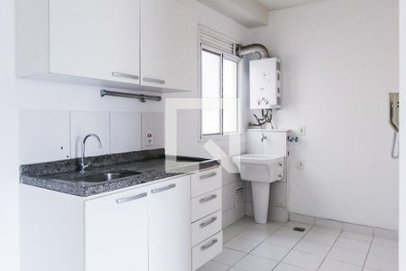 Cozinha de apartamento para alugar com 3 quartos, 67m² em Humaitá, Porto Alegre