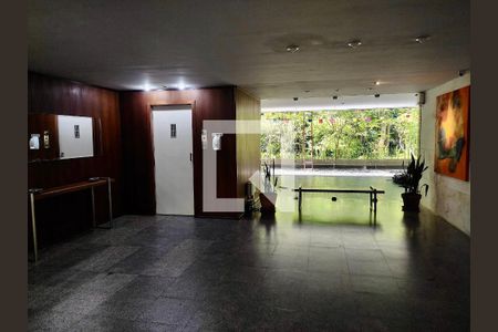 Apartamento à venda com 180m², 4 quartos e 2 vagasPortaria 