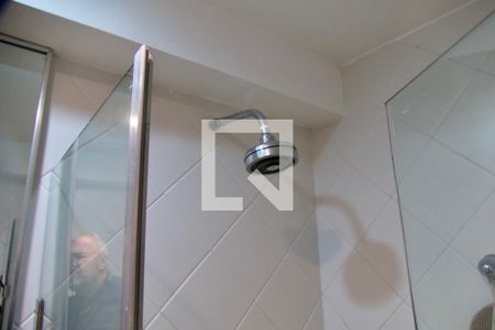 Apartamento à venda com 180m², 4 quartos e 2 vagasSuíte banheiro 