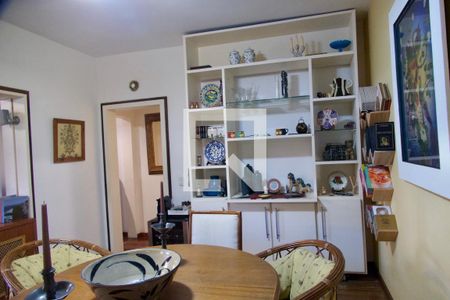 Apartamento à venda com 180m², 4 quartos e 2 vagasSala 