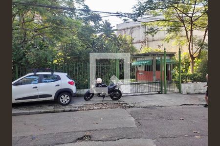 Apartamento à venda com 180m², 4 quartos e 2 vagasVista da Rua