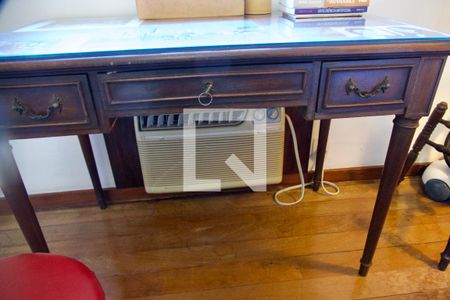 Apartamento à venda com 180m², 4 quartos e 2 vagasSuíte 