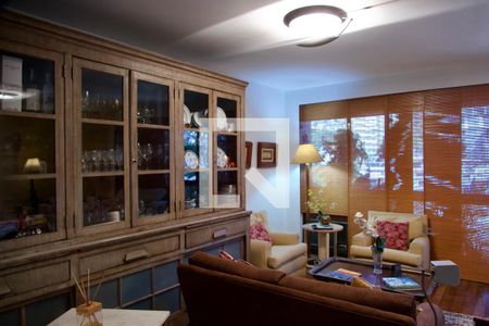 Apartamento à venda com 180m², 4 quartos e 2 vagasSala 