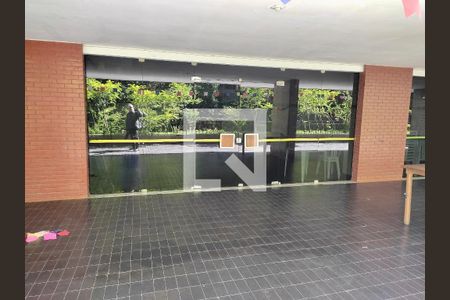 Apartamento à venda com 180m², 4 quartos e 2 vagasÁrea comum - Salão de festas