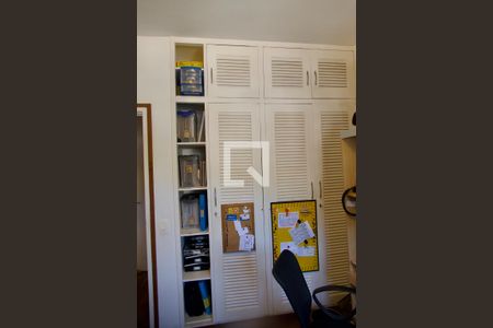 Apartamento à venda com 180m², 4 quartos e 2 vagasQuarto 1