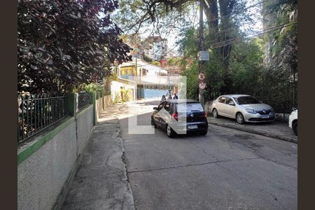 Apartamento à venda com 180m², 4 quartos e 2 vagasVista da Rua