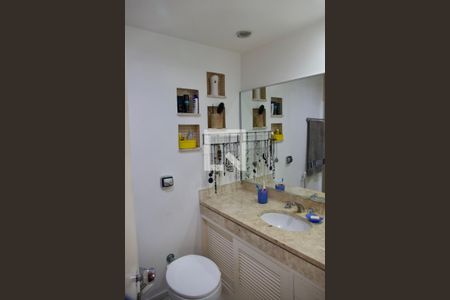 Apartamento à venda com 180m², 4 quartos e 2 vagasBanheiro social 