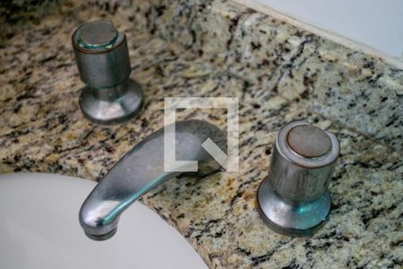 Apartamento à venda com 67m², 2 quartos e 2 vagasBanheiro da Suíte