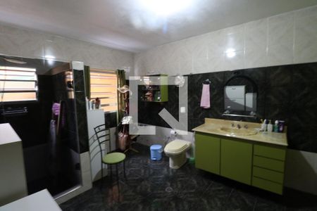 Casa à venda com 400m², 5 quartos e 3 vagasCasa 3 - Banheiro Suíte 