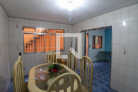 Casa à venda com 400m², 5 quartos e 3 vagas Casa à venda com 400m², 5 quartos e 3 vagasCasa 2- Sala