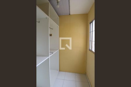 Casa à venda com 400m², 5 quartos e 3 vagas Casa à venda com 400m², 5 quartos e 3 vagasCasa 1 - Closet