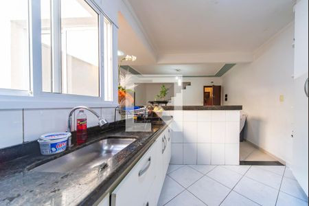 Apartamento à venda com 134m², 2 quartos e 2 vagasCozinha 