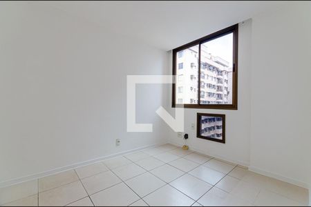 Apartamento à venda com 94m², 3 quartos e 1 vaga Apartamento à venda com 94m², 3 quartos e 1 vagaQuarto 2