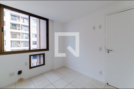 Apartamento à venda com 94m², 3 quartos e 1 vaga Apartamento à venda com 94m², 3 quartos e 1 vagaQuarto 2