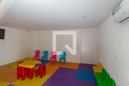 Apartamento à venda com 94m², 3 quartos e 1 vaga Apartamento à venda com 94m², 3 quartos e 1 vagaÁrea comum
