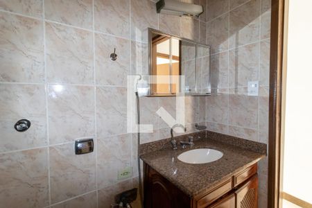 Casa à venda com 150m², 2 quartos e 1 vagaBanheiro