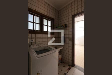 Casa à venda com 280m², 3 quartos e 5 vagasÁre de Serviço