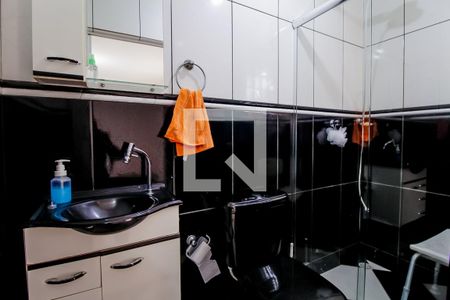 Casa à venda com 111m², 3 quartos e 2 vagasBanheiro da Suíte