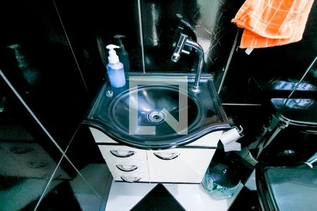 Casa à venda com 111m², 3 quartos e 2 vagasBanheiro da Suíte