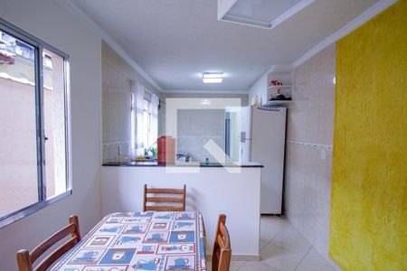 Casa à venda com 111m², 3 quartos e 2 vagasCozinha