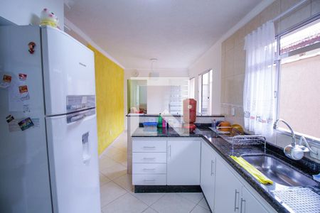 Casa à venda com 111m², 3 quartos e 2 vagasCozinha