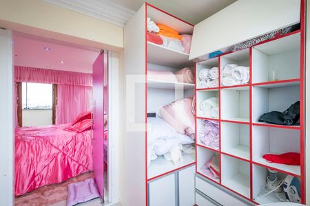 Apartamento à venda com 180m², 2 quartos e 1 vagaCloset da suíte